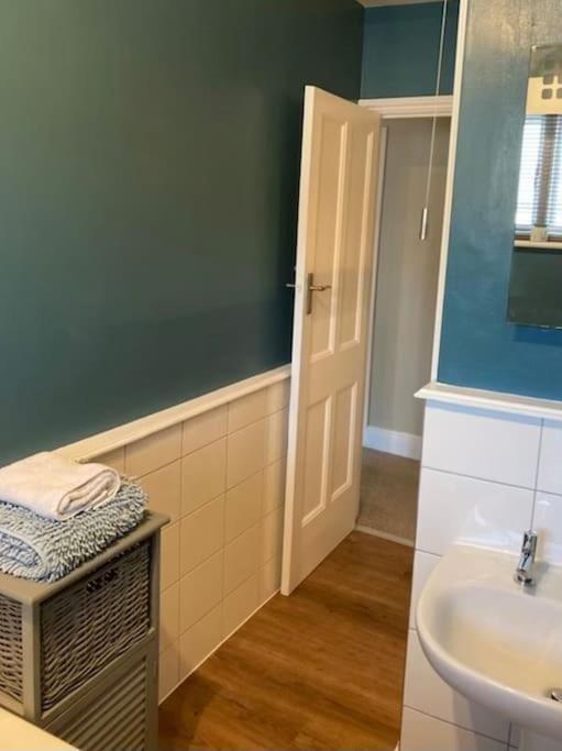 Rockferry 3 Bed Central Apartment + Parking Permit Dartmouth Extérieur photo