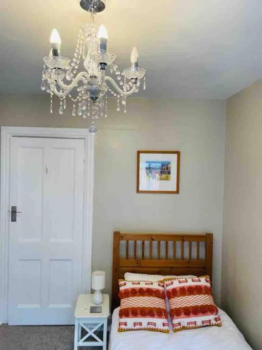 Rockferry 3 Bed Central Apartment + Parking Permit Dartmouth Extérieur photo